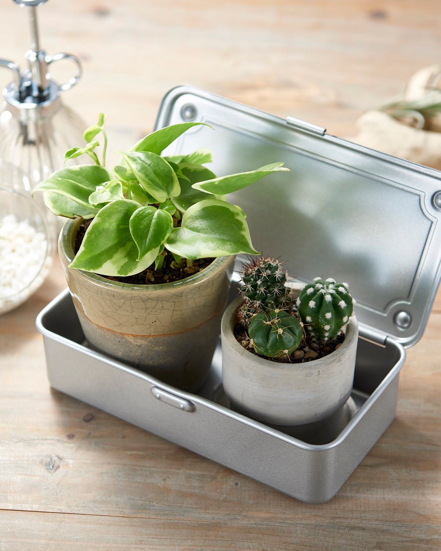 Toyo Steel T190 Toolbox White / Indigo