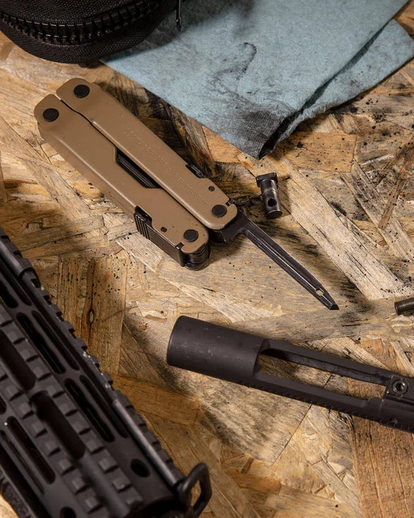 Leatherman SUPERTOOL 300M - Coyote Tan