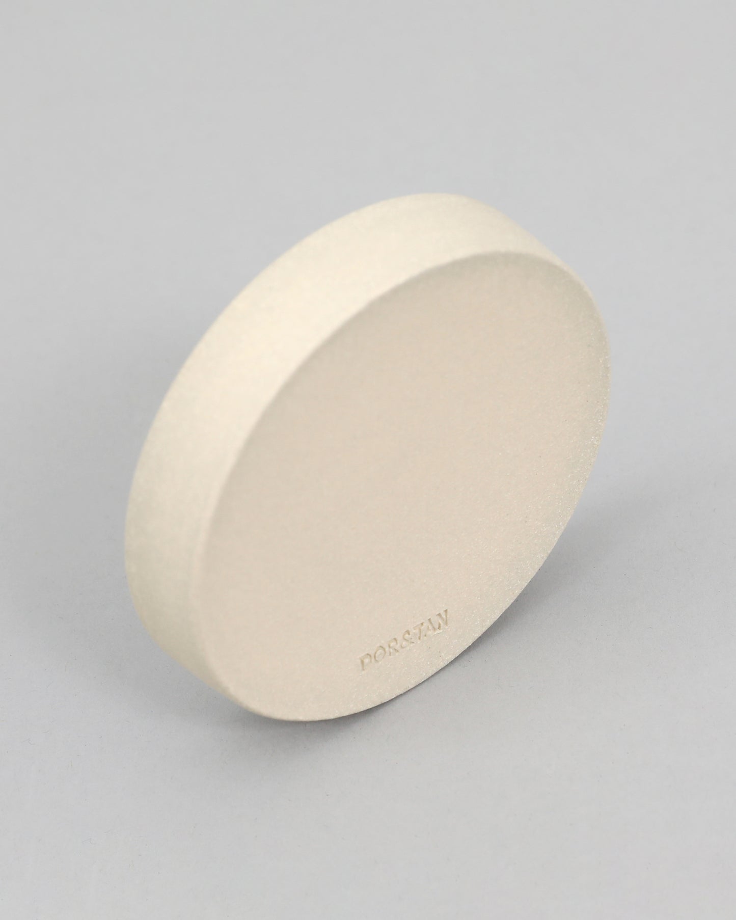 Dor and Tan White Strata Pinch Dish