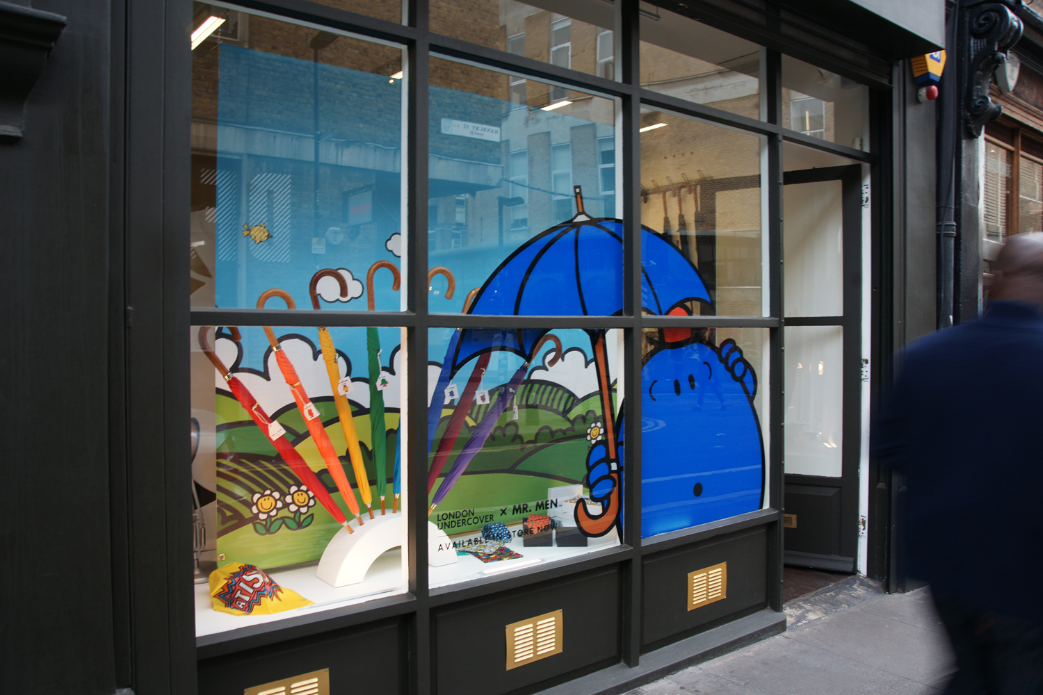 LONDON-UNDERCOVER-SHOP-HANBURY-STREET-SHOP-WINDOW-MR-MEN